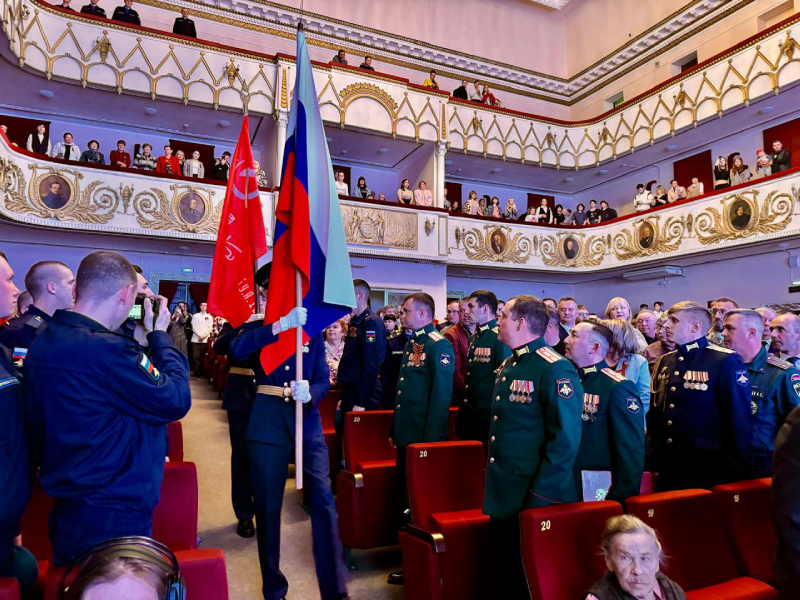 Торжественное собрание состоялось в Артеме в преддверии Дня Победы.