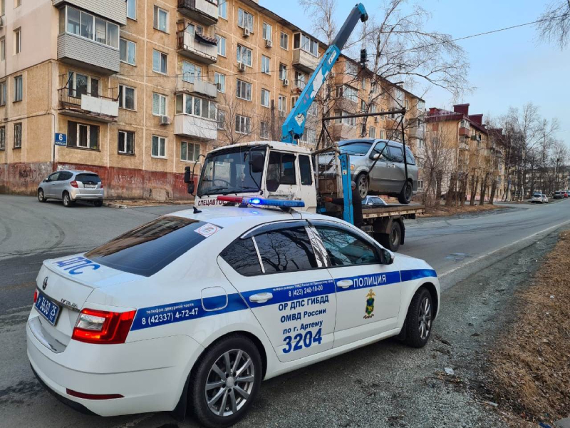 Госавтоинспекция Артема Приморского края провела рейдовые мероприятия по безопасности дорожного движения.