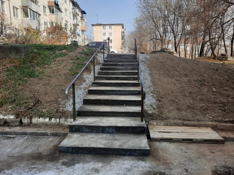 Новая лестница появилась на Ворошилова по проекту инициативной группы.