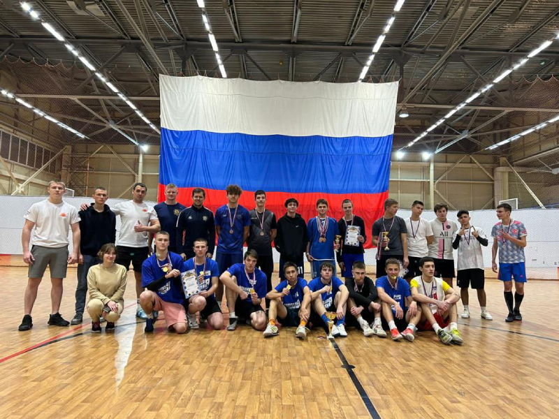 Товарищеский турнир по мини-футболу прошел в Артеме.