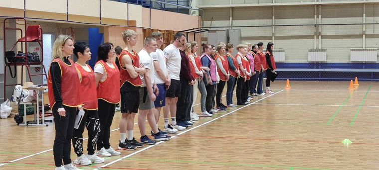 Артемовские школьники показали свои спортивные навыки.