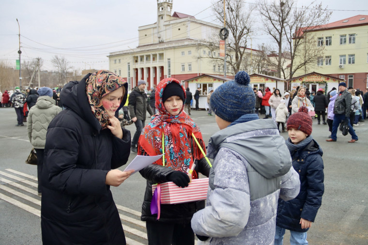 В Артёме проводили зиму.