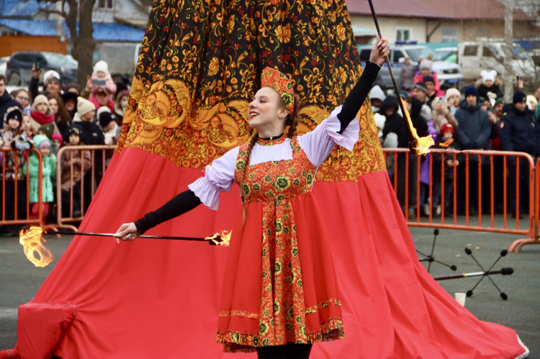 В Артёме проводили зиму.